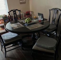 Dinning Table and chairs