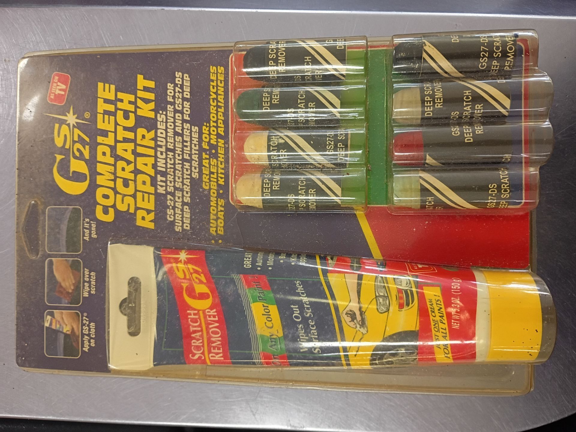 Car scratch repair kit