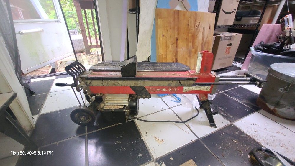 Log Wood Splitter