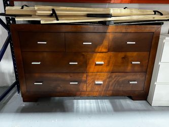 Dark Wood 7-Drawer Dresser with Silver Handles