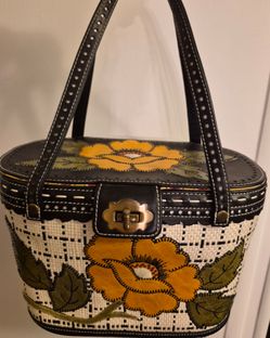 Adorable Bucket Purse