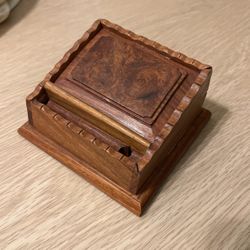 Wood Cigarette Dispenser