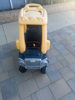 Little Tikes Cozy Coupe Ride-On Toy Car