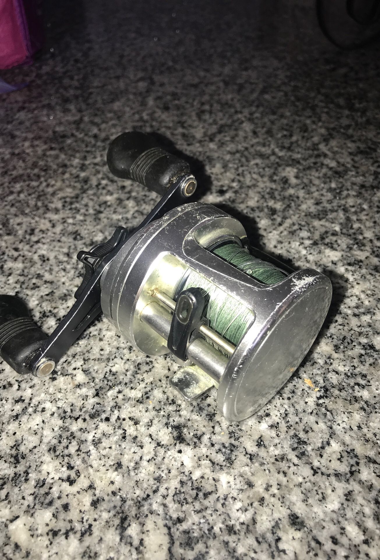 Fishing reel