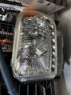 Headlights 2014-2021 Tundra