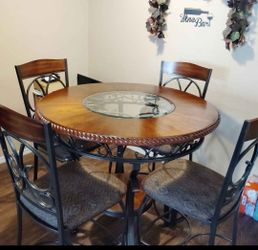 Round Dining Table Set with 4 Chairs