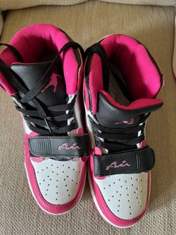 Girl shoes