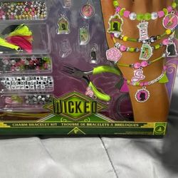 Wicked Charm Bracelet Kit