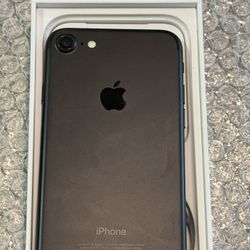 iPhone 7 Unlocked Like New