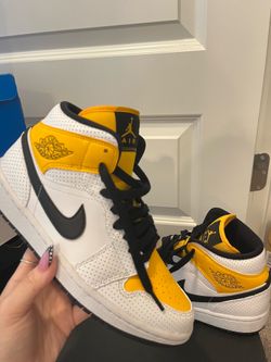 Jordan’s size 9