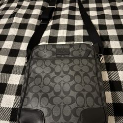 Coach Messenger Bag -Men’s