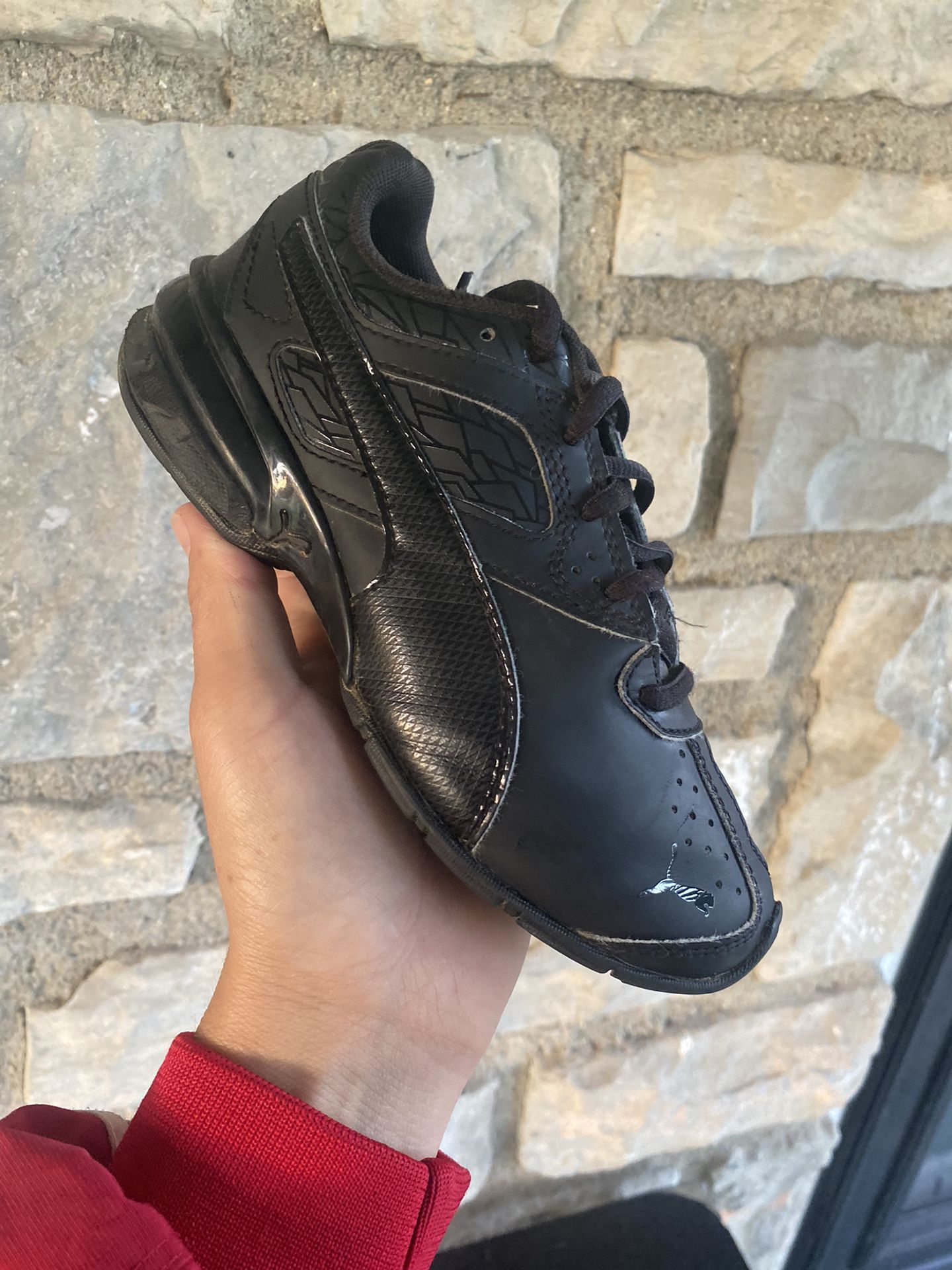 PUMA Tazon 6 Fracture ( pick up only ) Size 1.5y