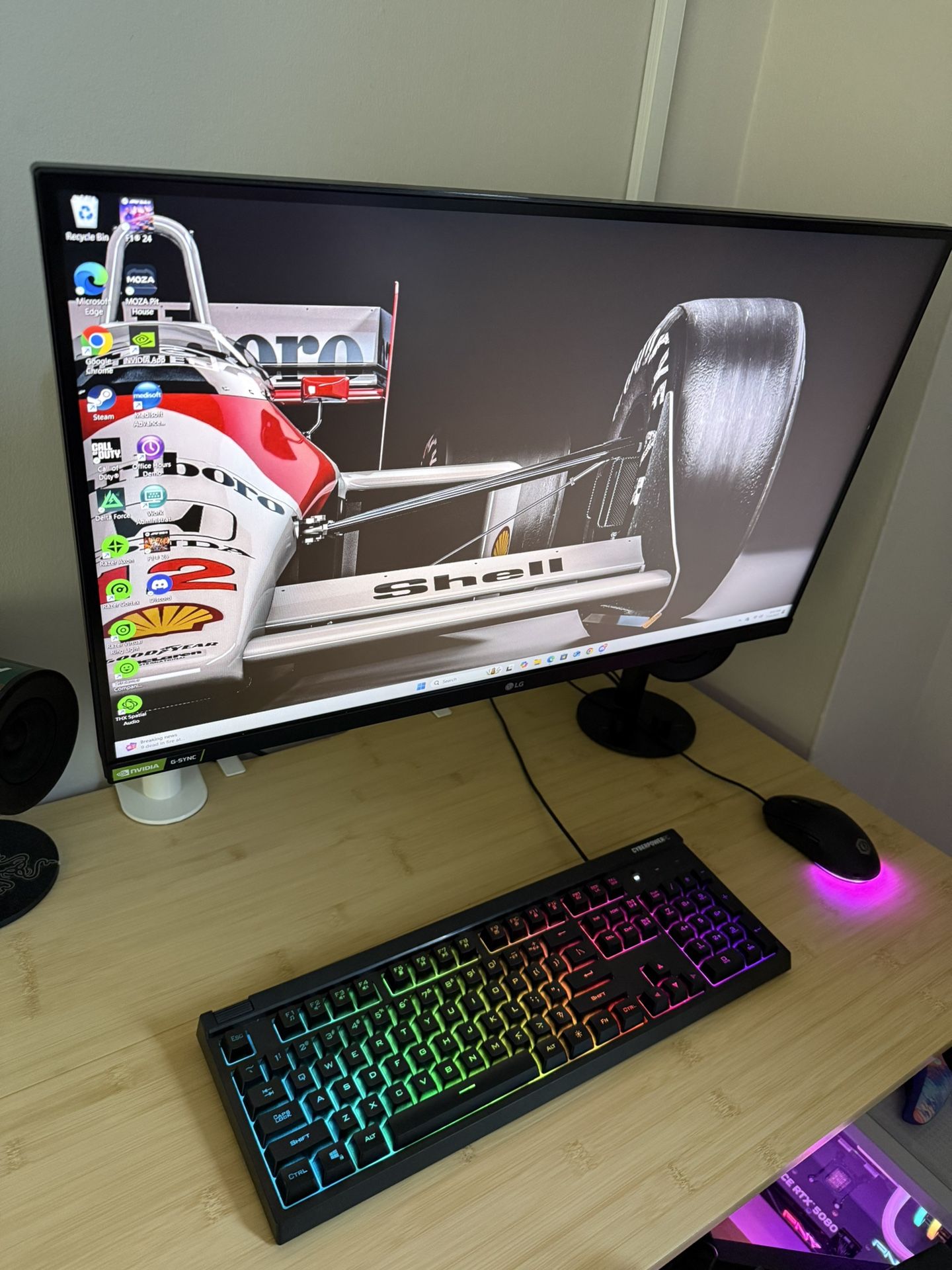 LG UltraGear 27" IPS LED QHD FreeSync and G-SYNC Compatible Monitor with HDR