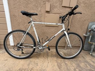 Raleigh Tangent Mountain Bike Shimano Deore LX Araya Super Lightweight   Fully tuned, dialed in and ready to ride, it does not need anything. Pick it 