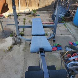 Weight Lifting Bench