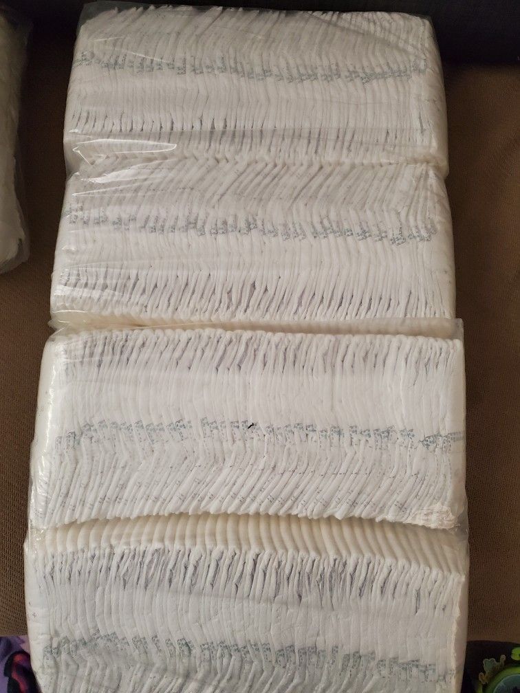 Size 1 Pampers Diapers 164 Count