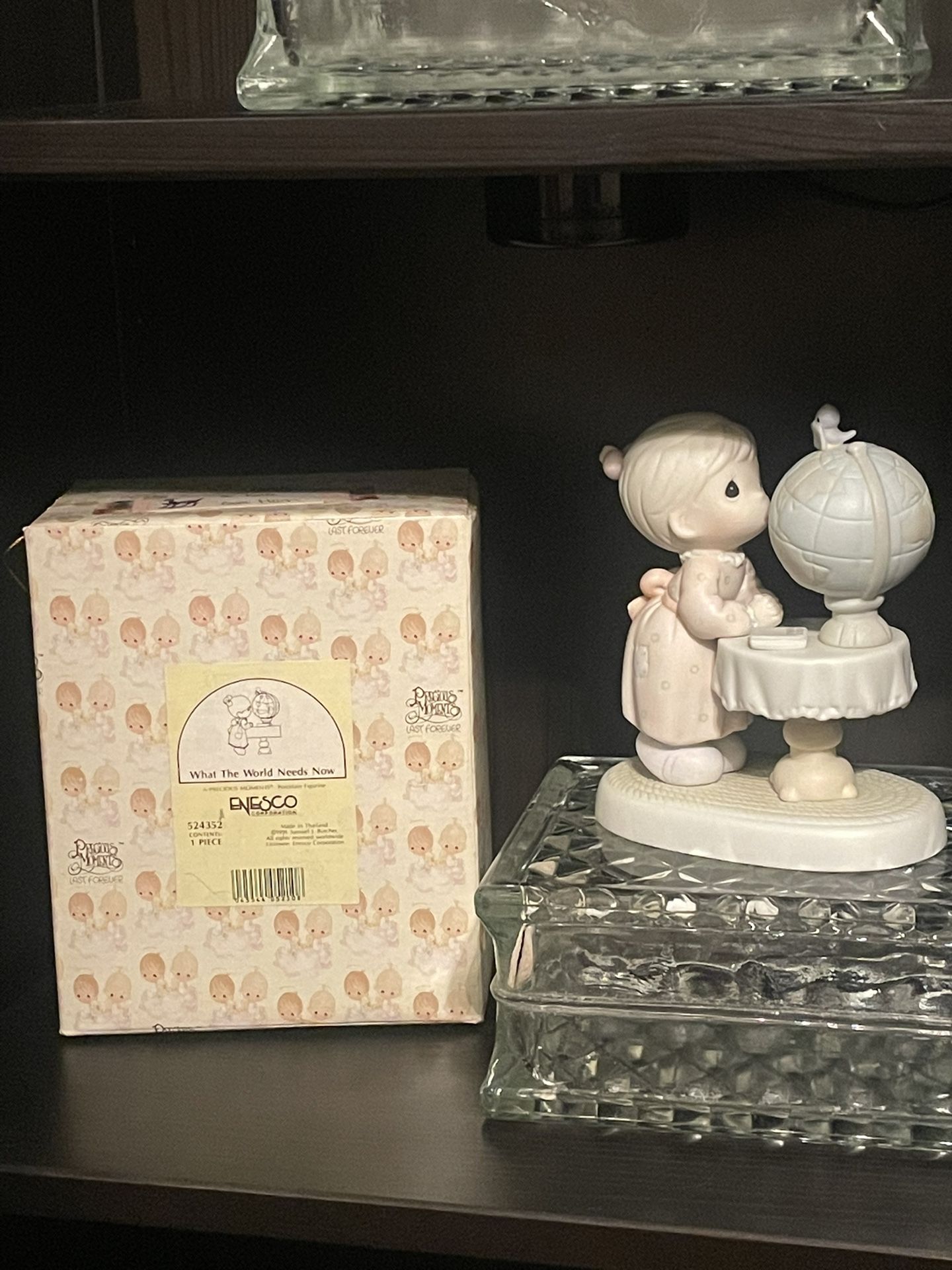 524352 Precious Moments What The World Needs Now 