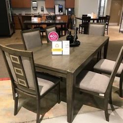 Chadoni Gray Rectangular Extendable Dining Room Set / Dining table and Chairs 