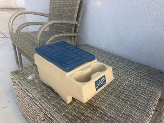 Kool rest center cooler