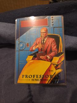 Btand new 1992 marvel master peice  .ibt professor x xard