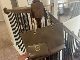 Michael Kors purse and wallet