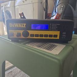 DEWALT
100-Amp Battery Charger/Maintainer