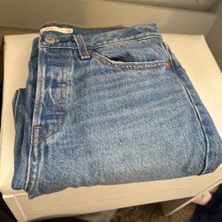 Levis Pants (wedge)