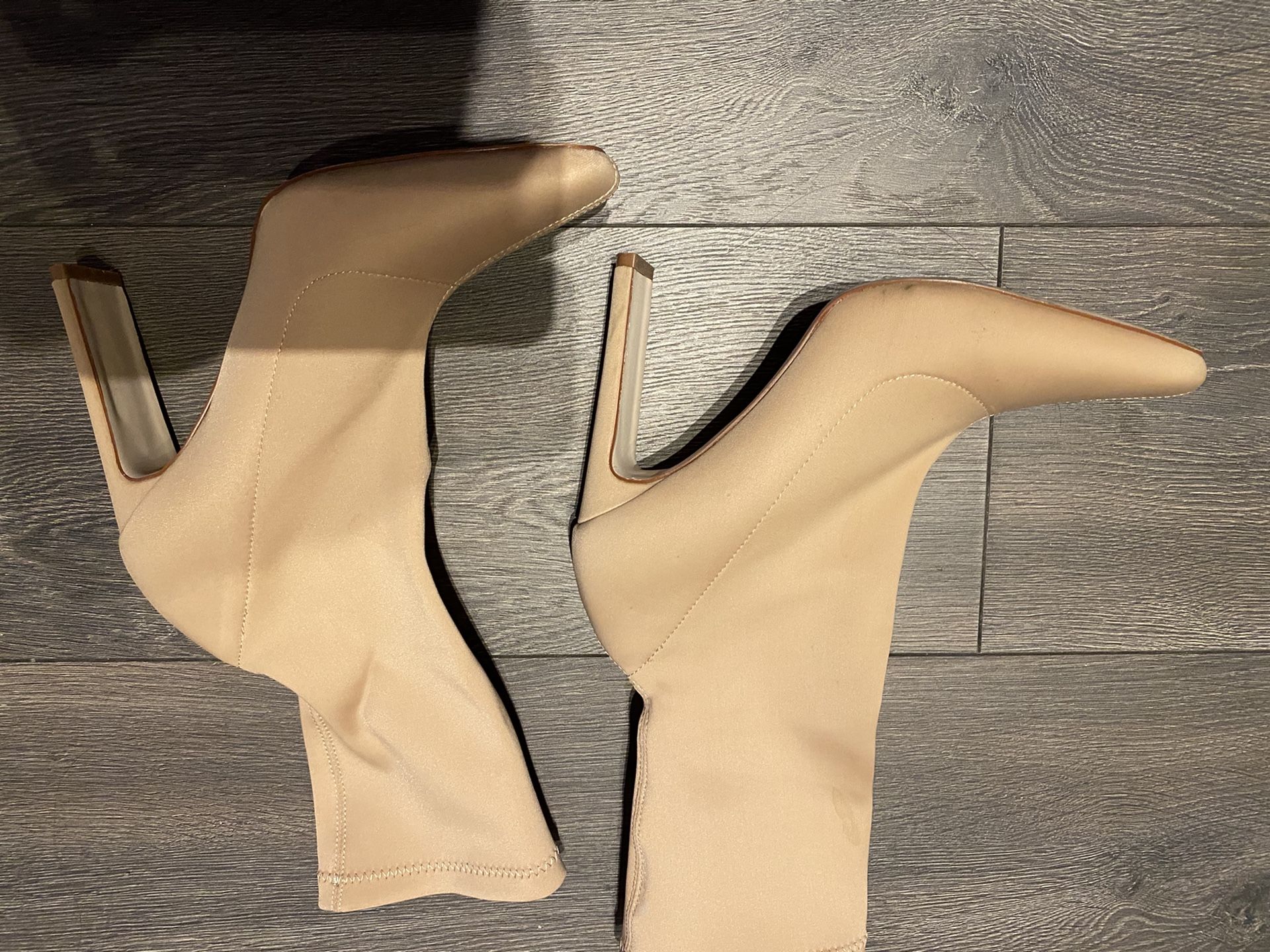 Nude/ Light Tan boots size 8 - used once