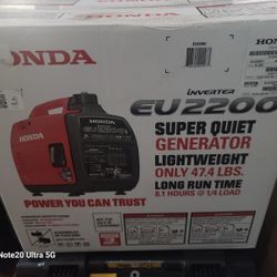 Honda EU2200i Portable Inverter Generator 2200 watt 120V inverter  with CO-MINDER