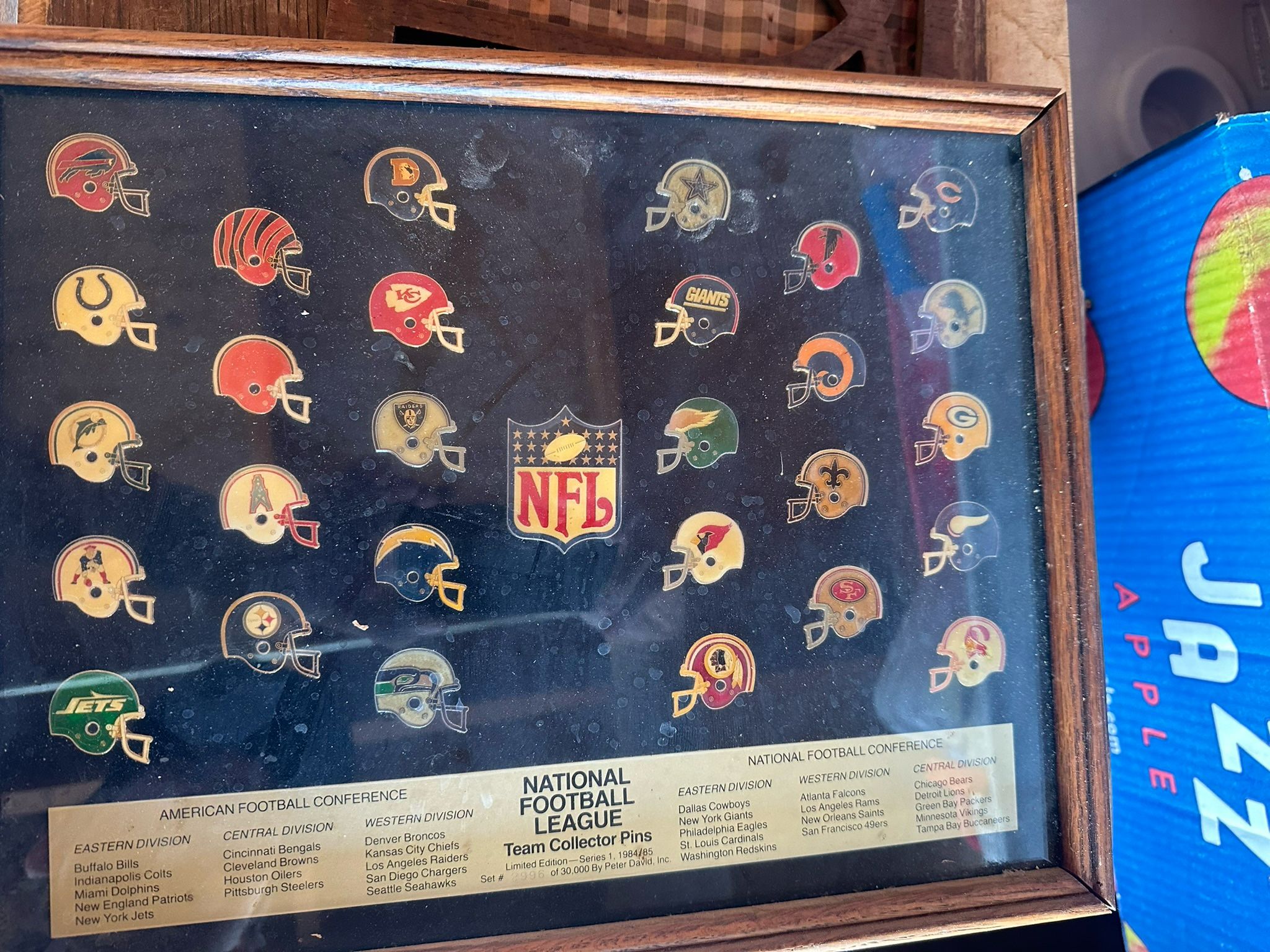 Vintage NFL pens, 1984 first series