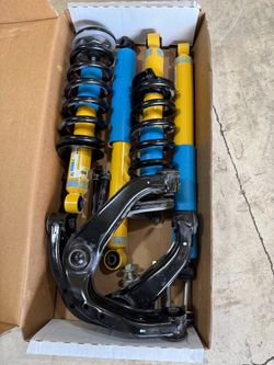 Bilstein 4600 shocks and upper control arms from a Nissan Frontier Pro 4X