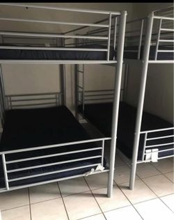 Bunk bed