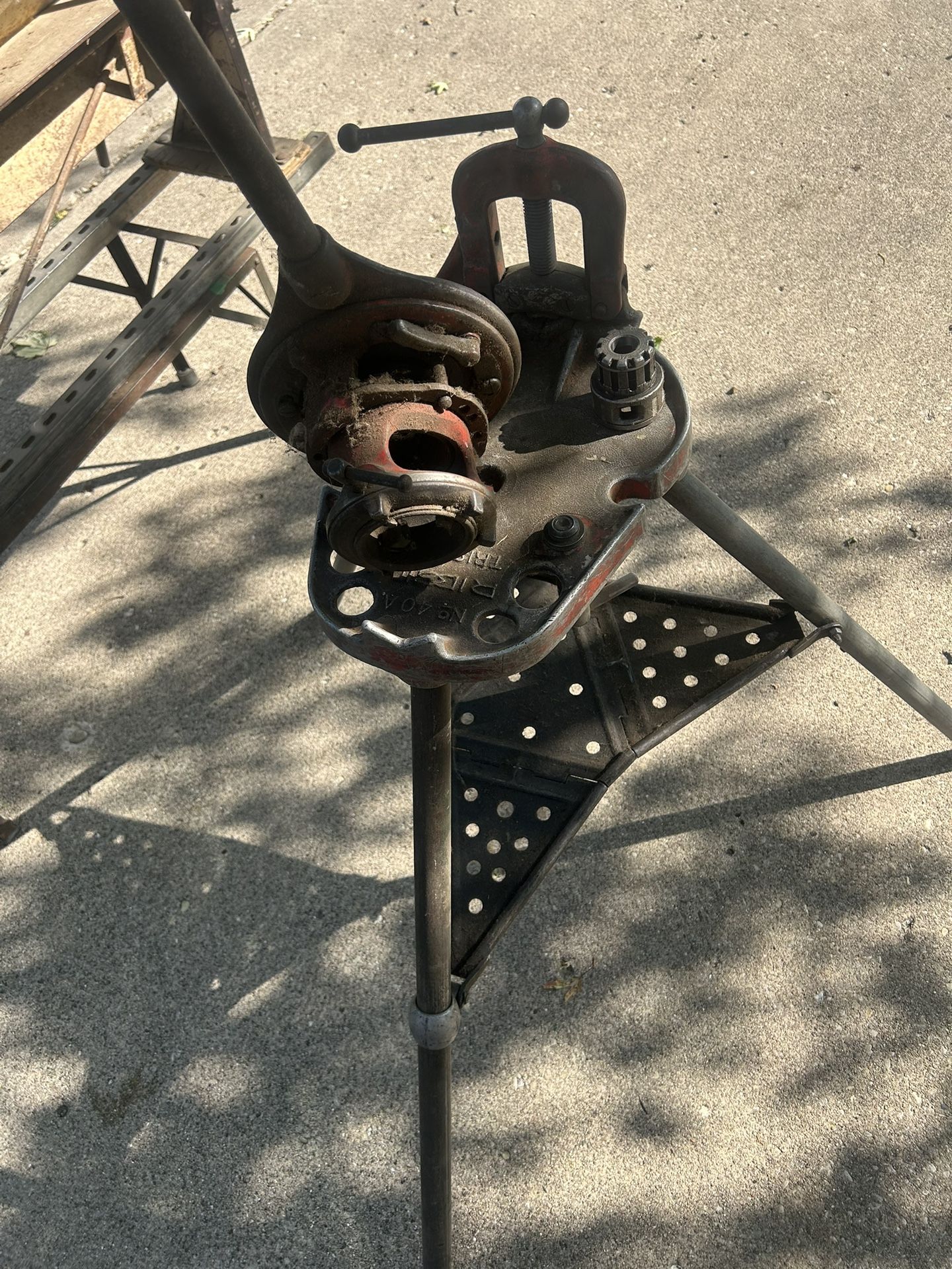 Gas Pipe Threader With Stand.