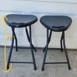 Pull To Release Black Stools