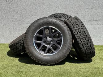 OEM 18" Jeep Wrangler Wheels SET OF 5 Wrangler Gladiator Recon Rims 5x127 33" A/T Tires Toyo