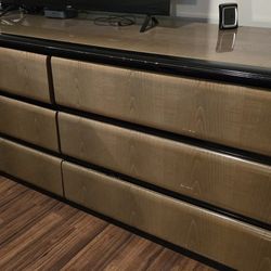 🌟 VINTAGE RETRO QUEEN BEDROOM SET – PRICE DROP!!!!! $150 OBO