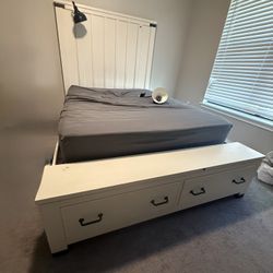 Country Rustic Queen Bed