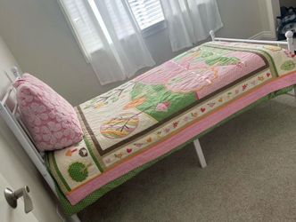 Owl bedroom theme (9 pieces)