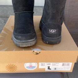 Black UGGS