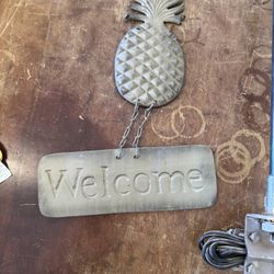 Home Iron Welcome Ornament