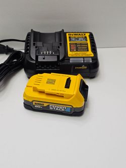 Dewalt 20V MAX XR POWERSTACK Lithium-Ion Battery Starter Kit with 1.7Ah Battery and Charger Brand New