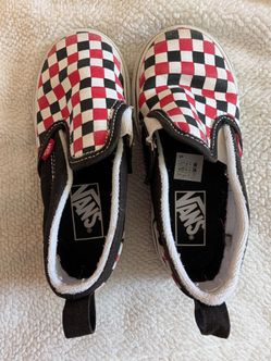 Kids checkered slide on vans size 8.0