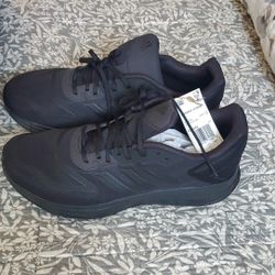 Athletic ShoesI NEW