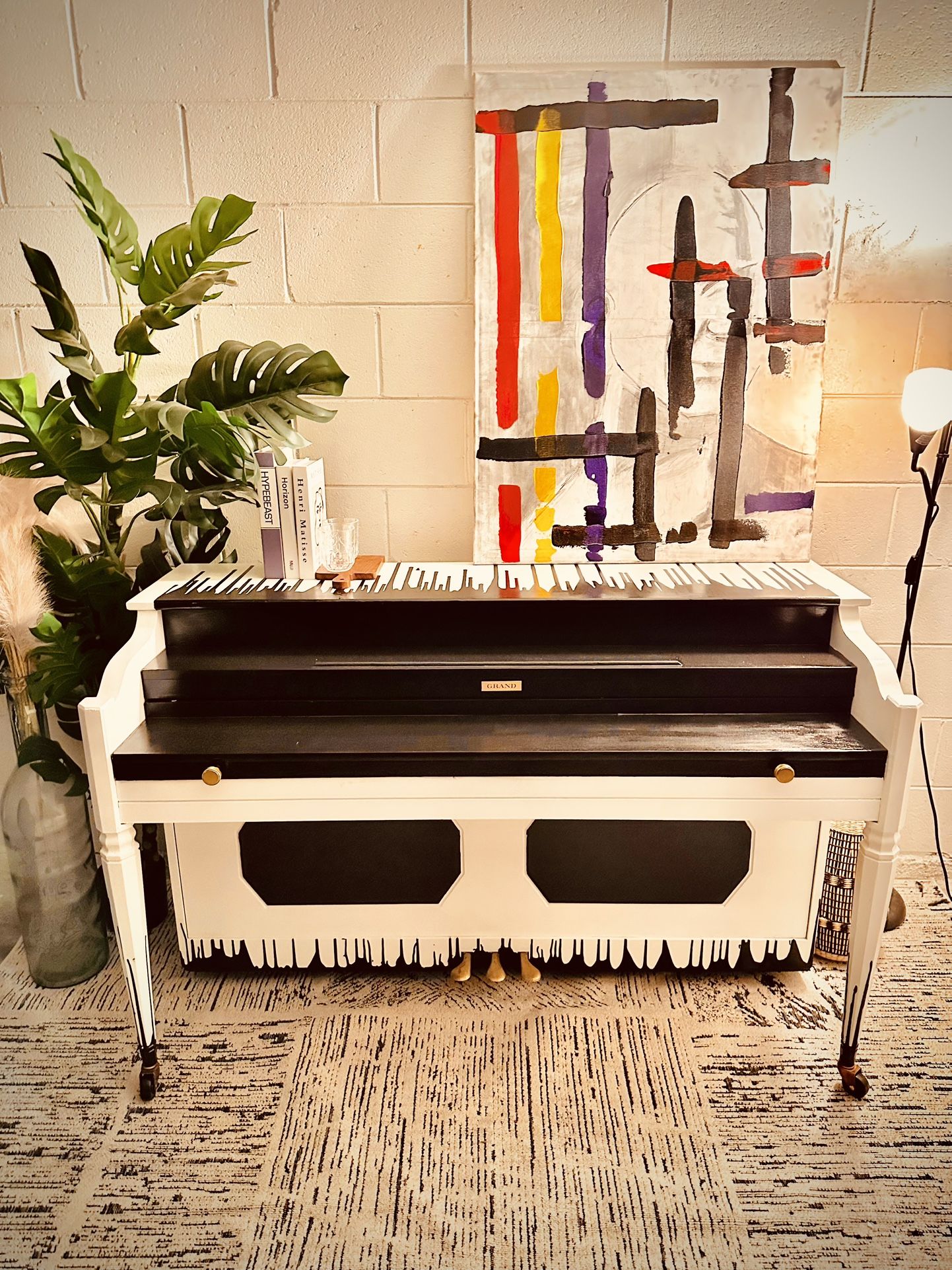 Spinet Grand Beginner Piano – Unique Hand-Painted “Venom” Design