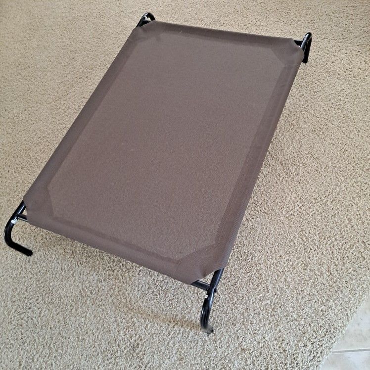 LG Elevated Cooling Cot Pet Bed