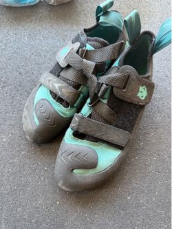 Women’s Climbing Shoes