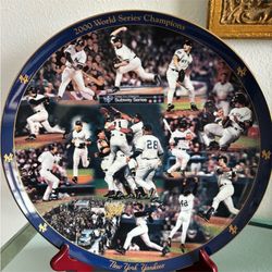 The Danberry Mint 2000 World Series Champions New York Yankees