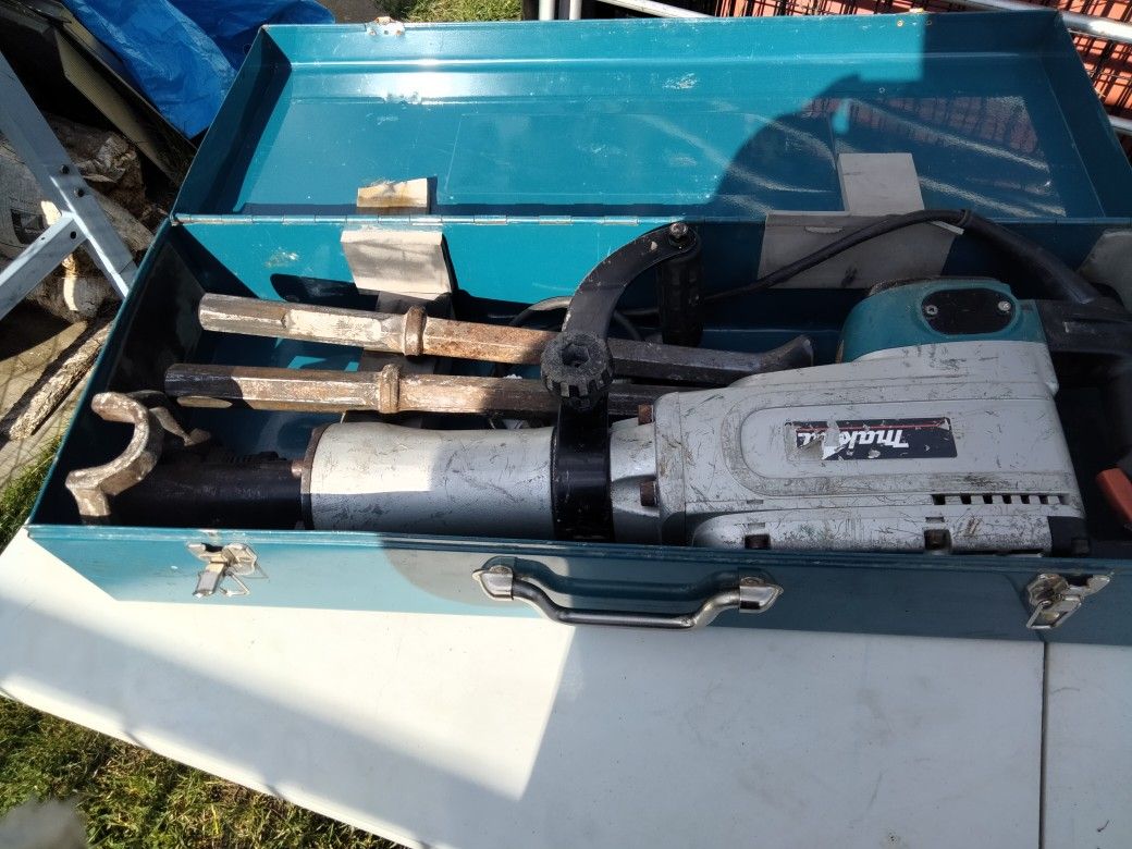 Makita Demolition Hammer