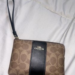 Coach Zip Pouch 
