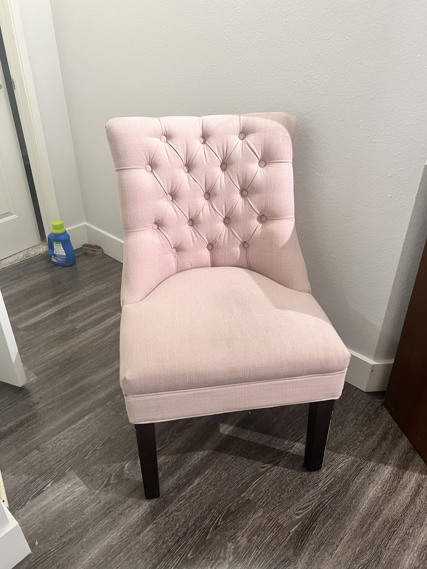 Pink Sofa Chair